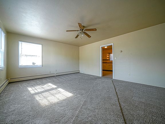 2nd image of 2006 Richmond St #1-2