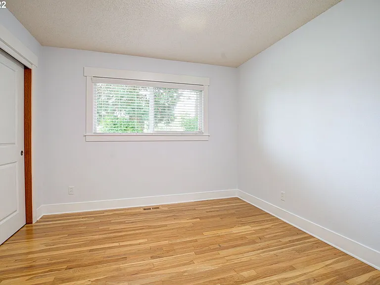 12635 SW Butner Rd — Photo 18