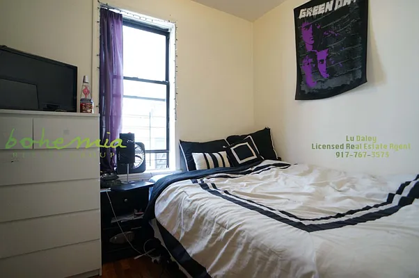 Rented by Bohemia Realty Group | media 27