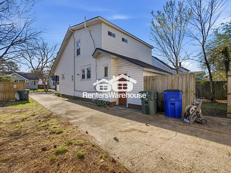 2729 Somme Ave — Photo 32