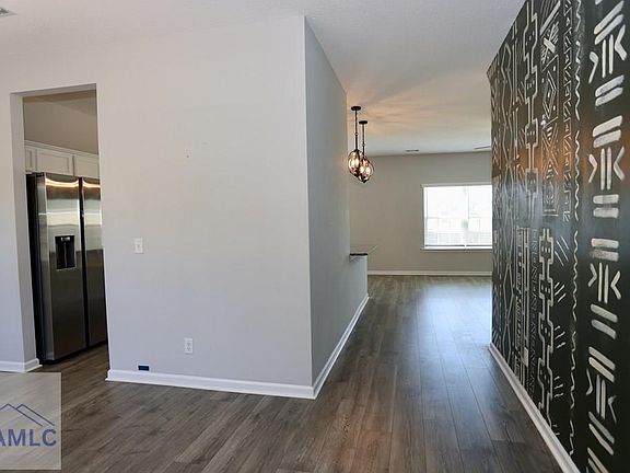 4th image of 696 Wilder Rd