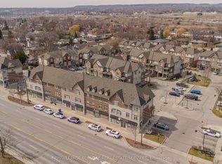 1401 Plains Rd E #26, Burlington, ON L7R0C2