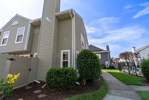 105 Seaside Ln Photo 1