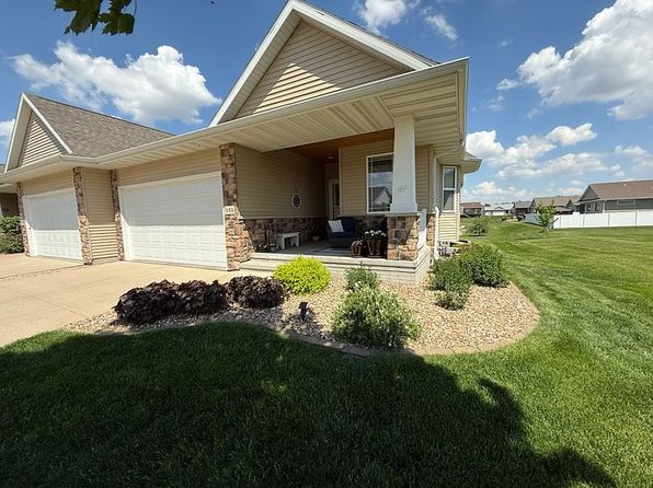 151 Ridge View Dr