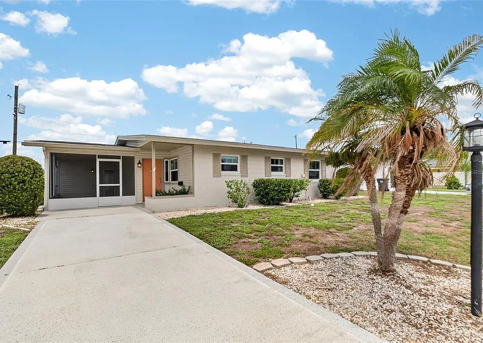 705 Thunderbird Ave