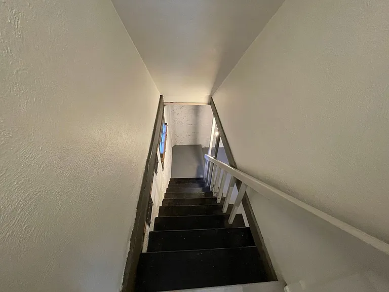 2409 NW Raleigh St — Photo 39