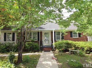 409 W Canary St, Dunn, NC 28334