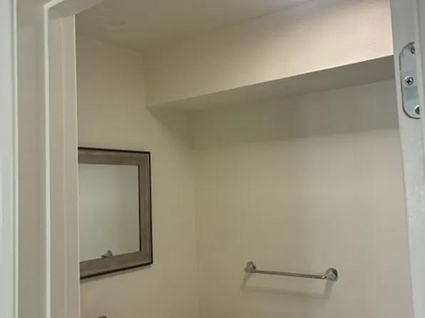 21529 Saticoy St APT 103, Canoga Park, CA 91304