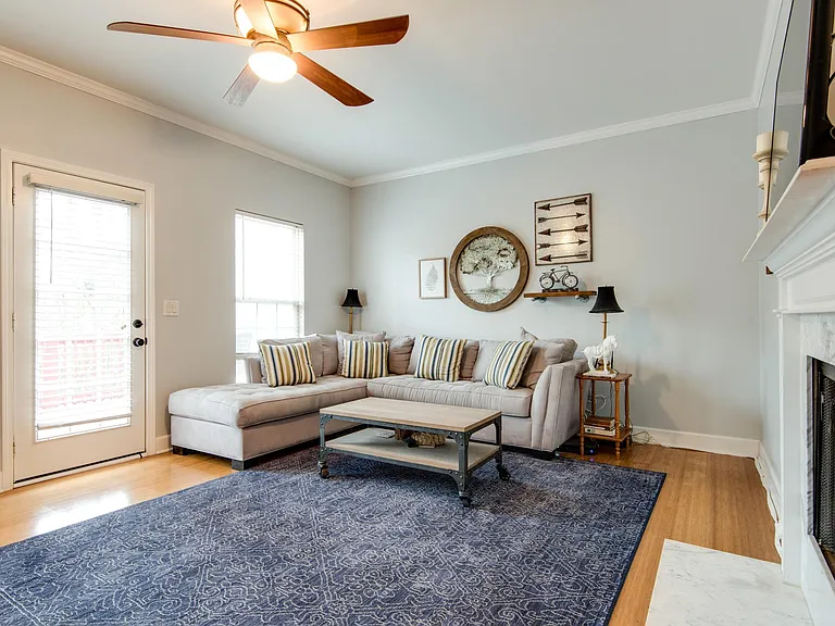118 Carriage Ct — Photo 7