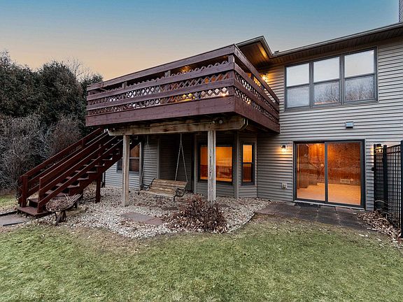 5th image of 2080 Yahara Dr