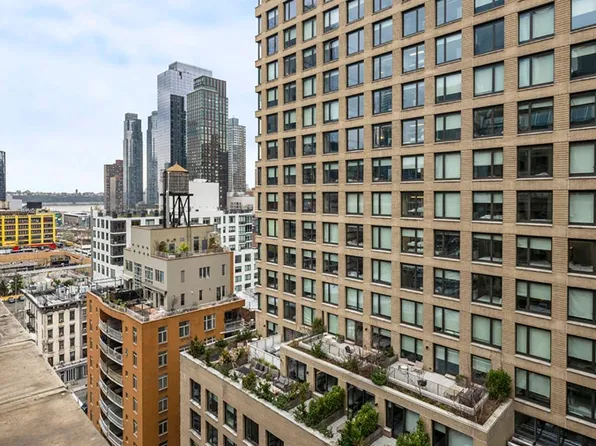 348 West 38th Street 11E image 12 of 13