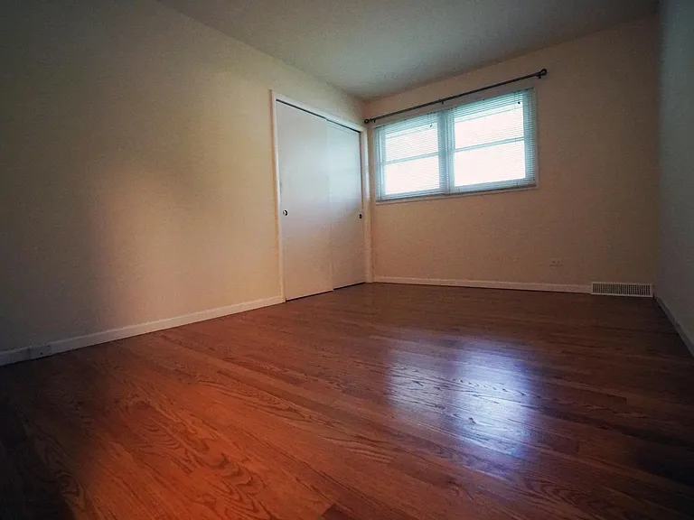 6S546 Sussex Rd — Photo 28