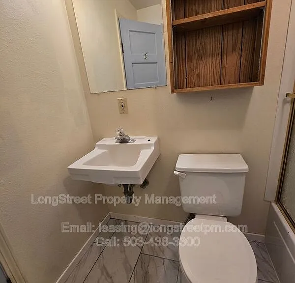 1052 SW Western Blvd #UPPER — Photo 15