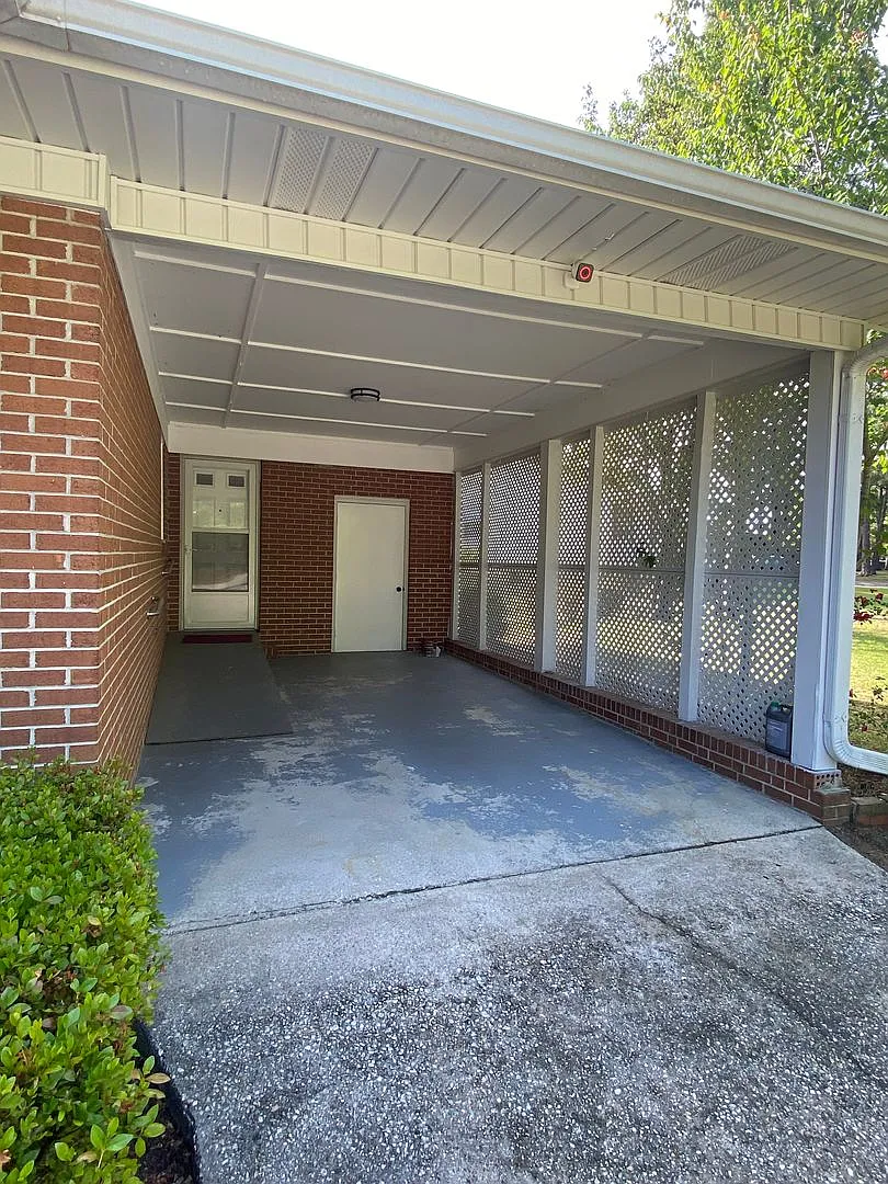 3 bedroom 2 bath ranch in Fayetteville — Photo 3
