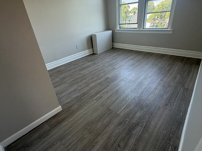 241 Duncan Ave #5C — Photo 7