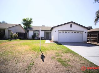 1305 Innsbruck Dr, Bakersfield, CA 93307