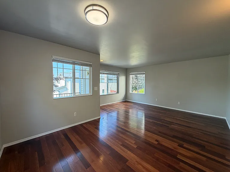 2nd level - living room