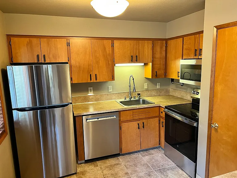 3508 Grant St — Photo 10