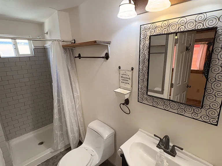 190 N 13th Ave #2 — Photo 9