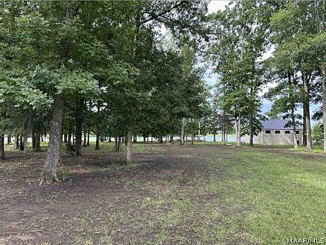 1st image of 658A Oakwood Dr