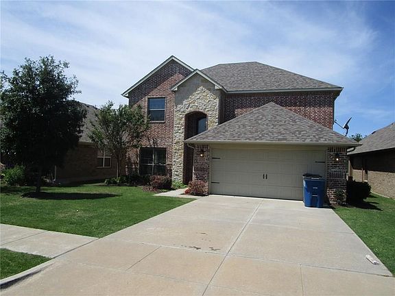 2nd image of 2733 Lumina Dr