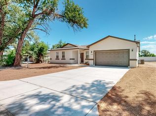 2120 Violet St SW, Albuquerque, NM 87105