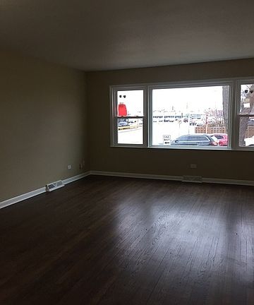 3rd image of 547 24th Ave APT 1