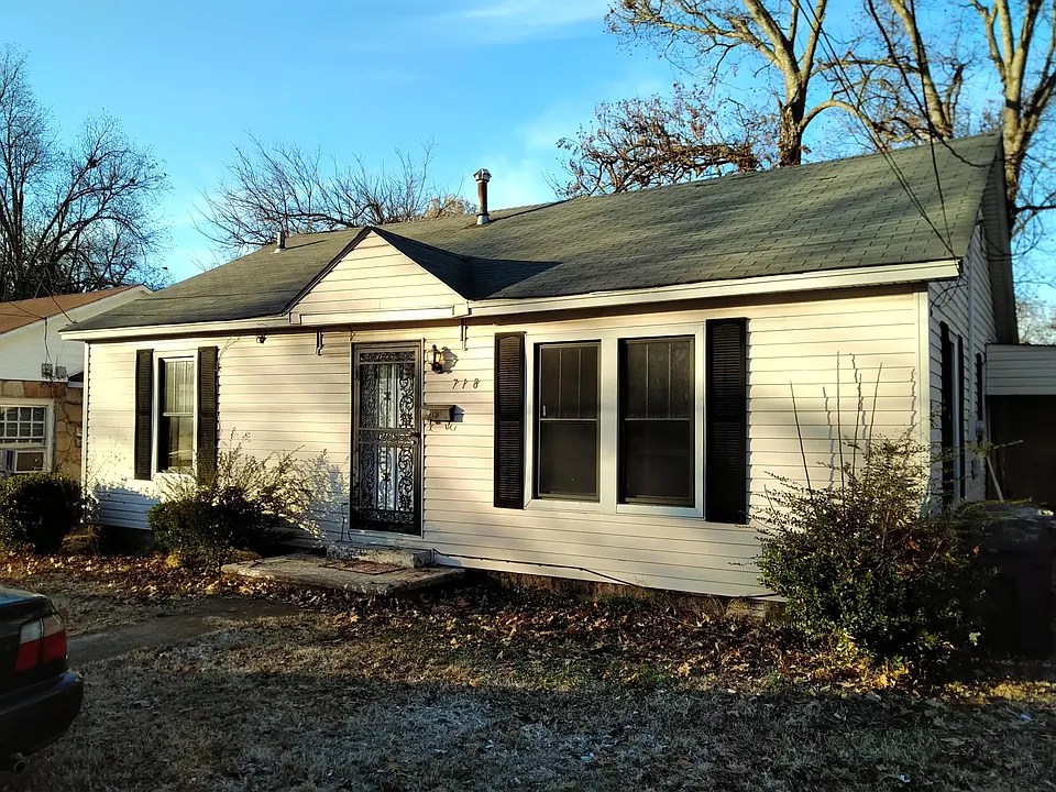 718 W Monroe Ave
