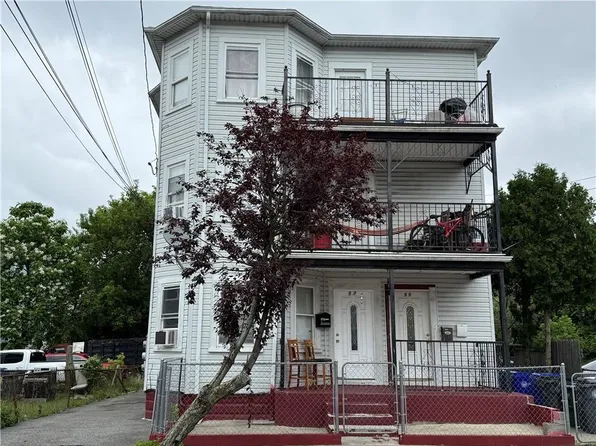 179 Harold St Floor 3, Providence, RI 02908