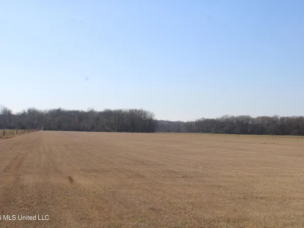 1815 Craft Rd S, Olive Branch, MS 38654