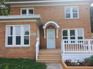 1613 Kearsley Park Blvd, Flint, MI 48506