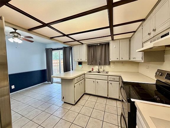5th image of 11 Osage Dr