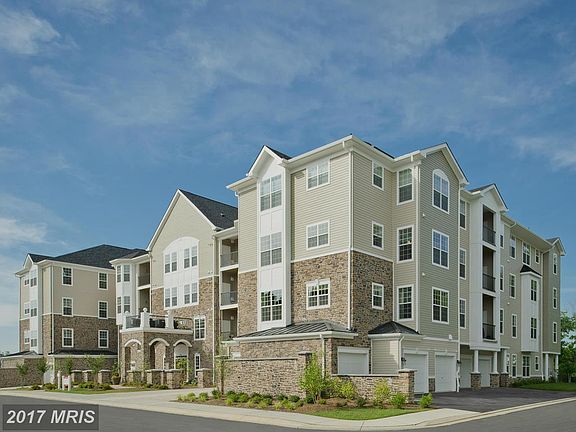 2nd image of 625 Quarry View Ct Unit 405