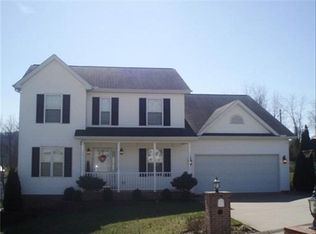 3403 Virginia Ave, Hurricane, WV 25526