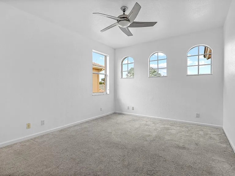 1831 Waldorf Dr — Photo 60