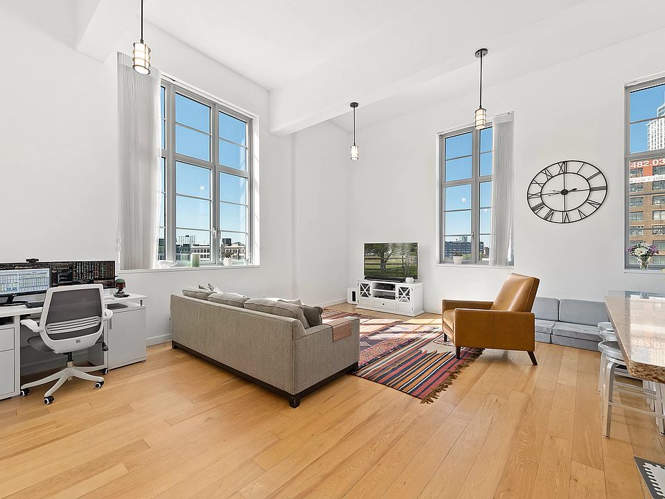 1st image of 27-28 Thomson Ave #430