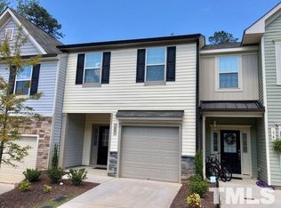 40 Hawkstone Dr, Clayton, NC 27527