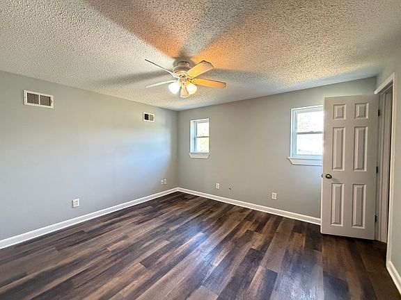 4th image of 9506 Tower Ridge Rd