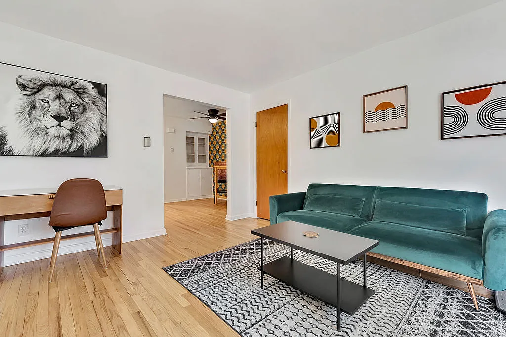 Building Photo - 2948 Wardall Ave #3