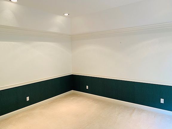3rd image of 529 Pleasant Hill Dr