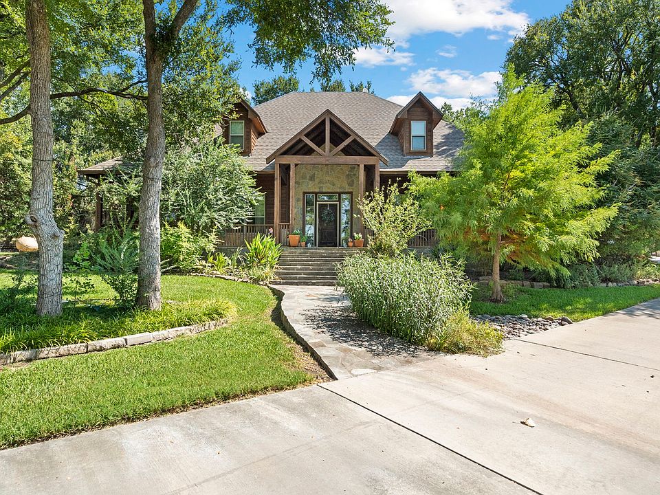 1st image of 811 Trailwood Dr