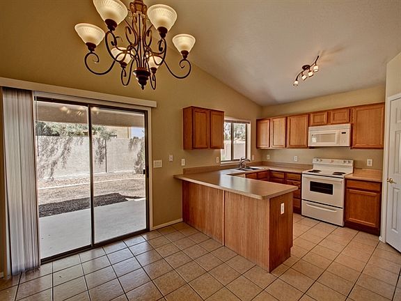 5th image of 5911 N 68th Ave