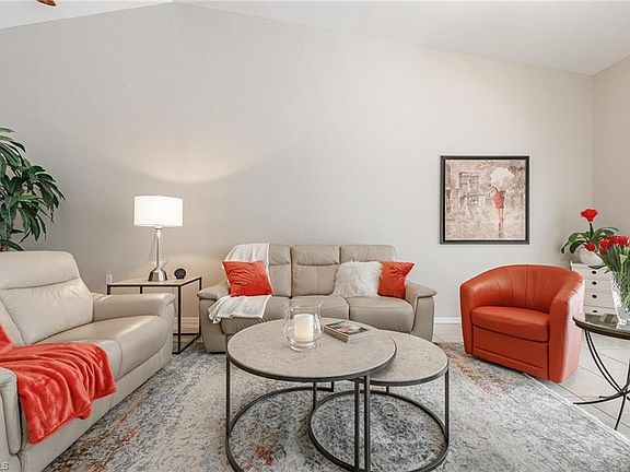 5th image of 25761 Lake Amelia Way Unit 204
