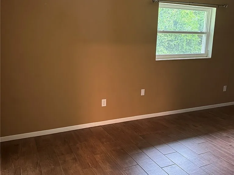722 Sherwood Ave — Photo 11