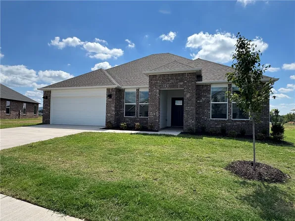 519 W Gosling Isle, Farmington, AR 72730