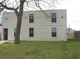 1625 1st St, Hempstead, TX 77445