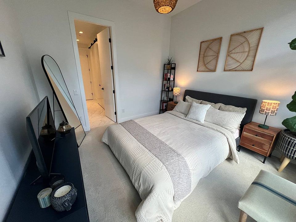 1st image of 13933 105th Blvd #411
