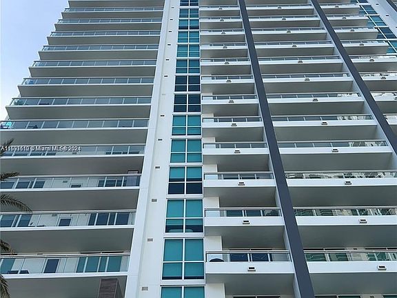 3rd image of 1080 Brickell Ave Unit 503