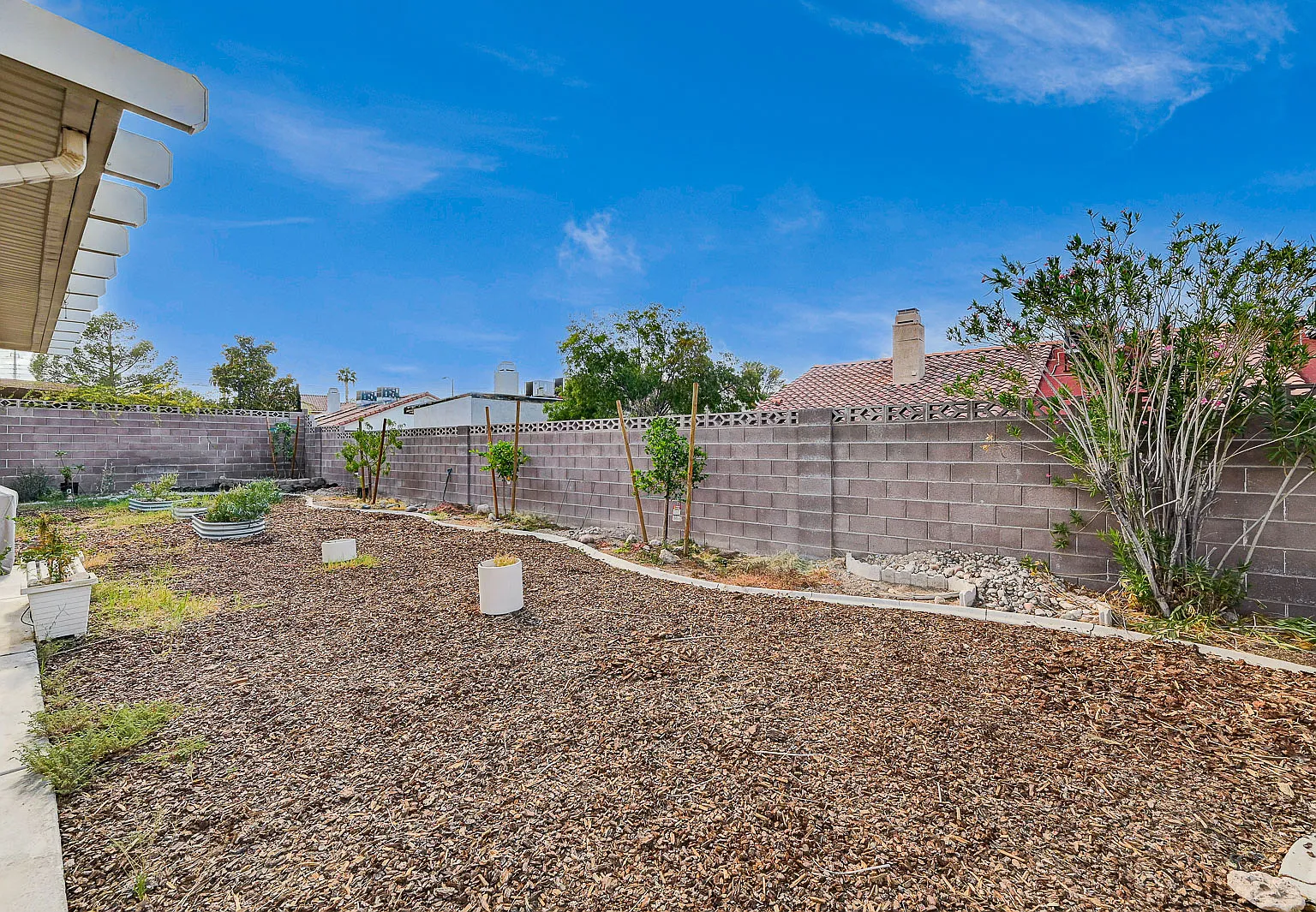 8412 Vibrant Dr — Photo 3