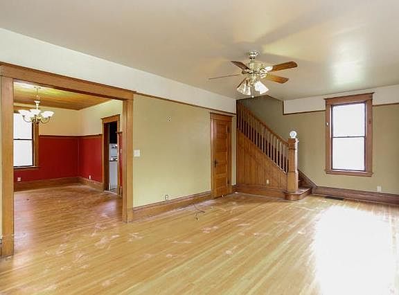 3rd image of 505 E Jackson St